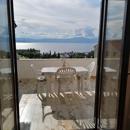 Apartment Domijan By El-Pi Tours Njivice Luaran gambar