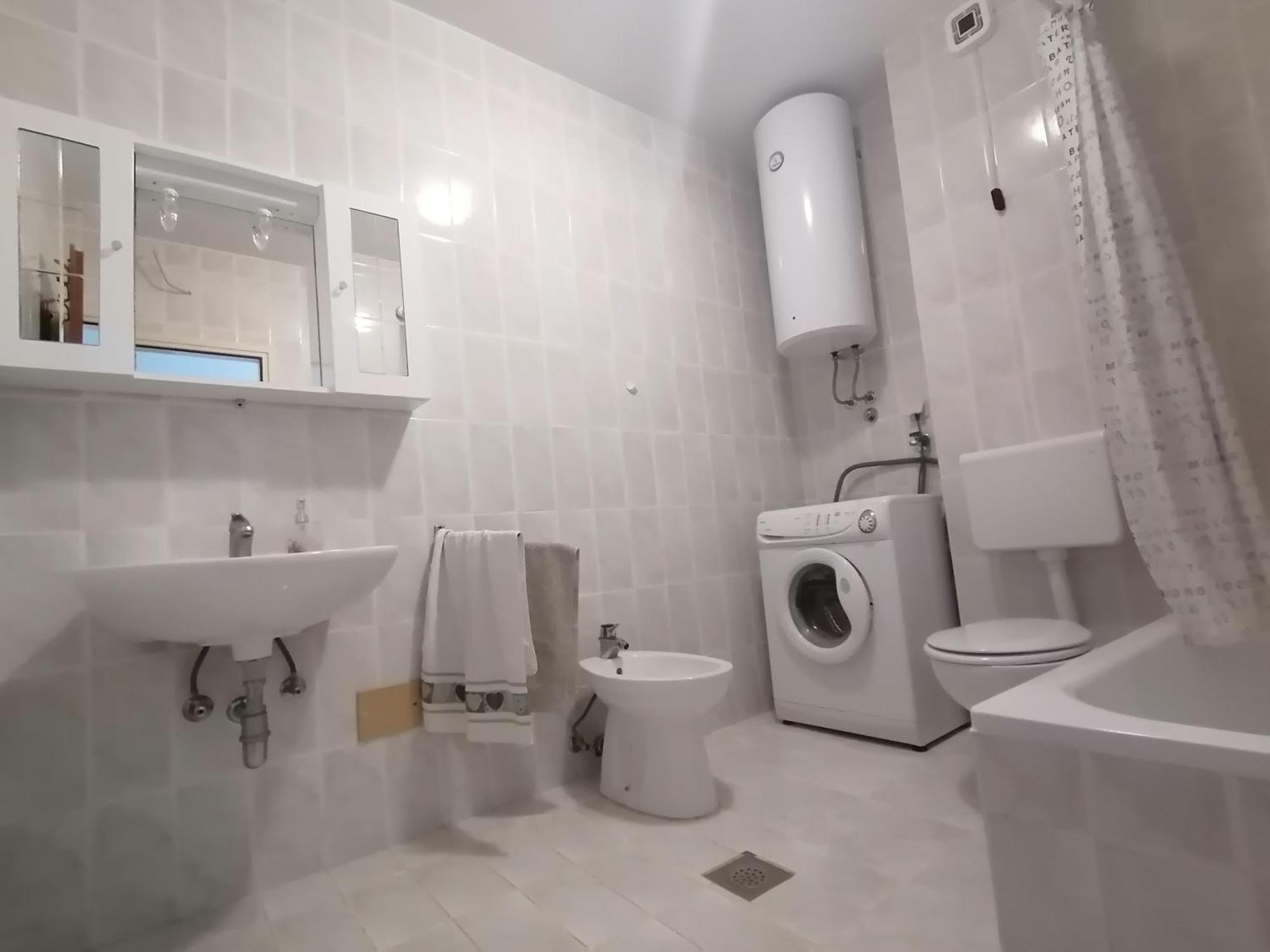 Apartment Domijan By El-Pi Tours Njivice Luaran gambar